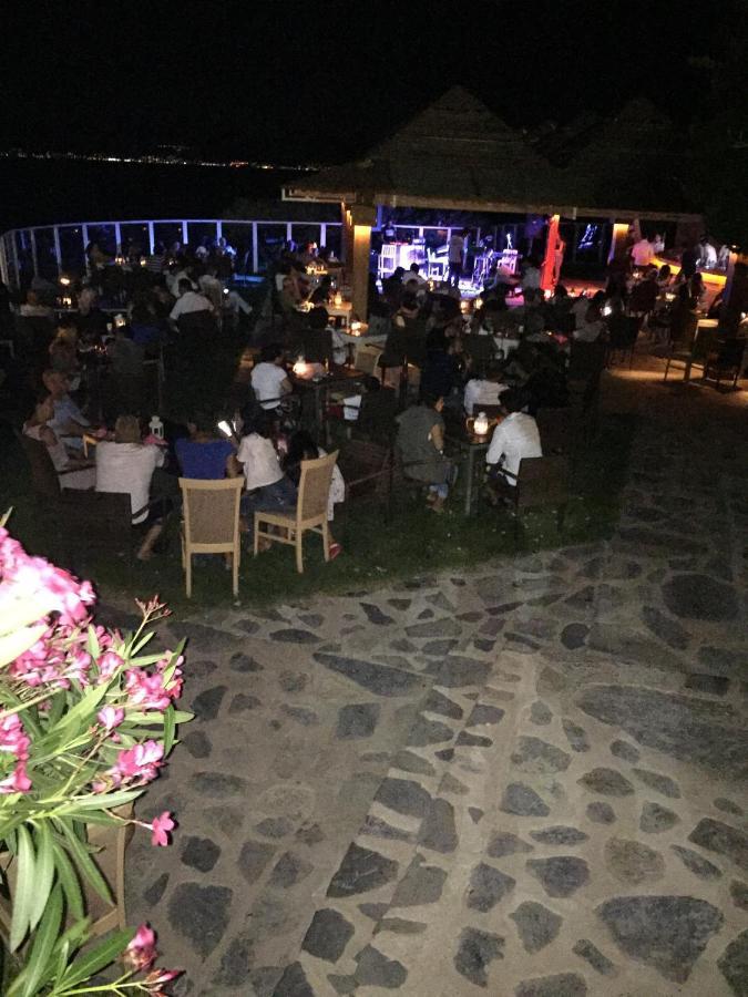Babaylon Hotel Cesme Exterior foto