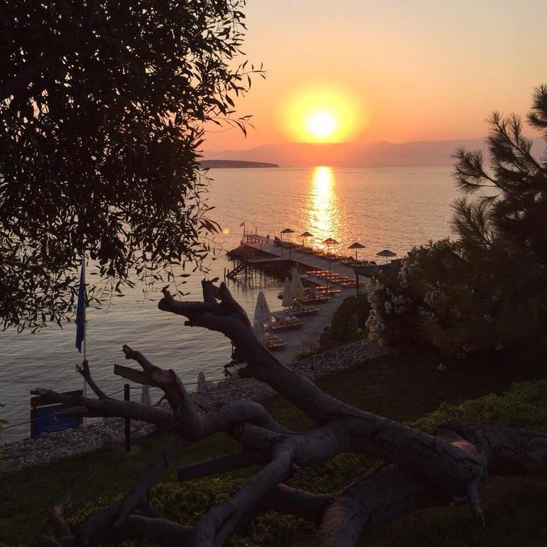 Babaylon Hotel Cesme Exterior foto