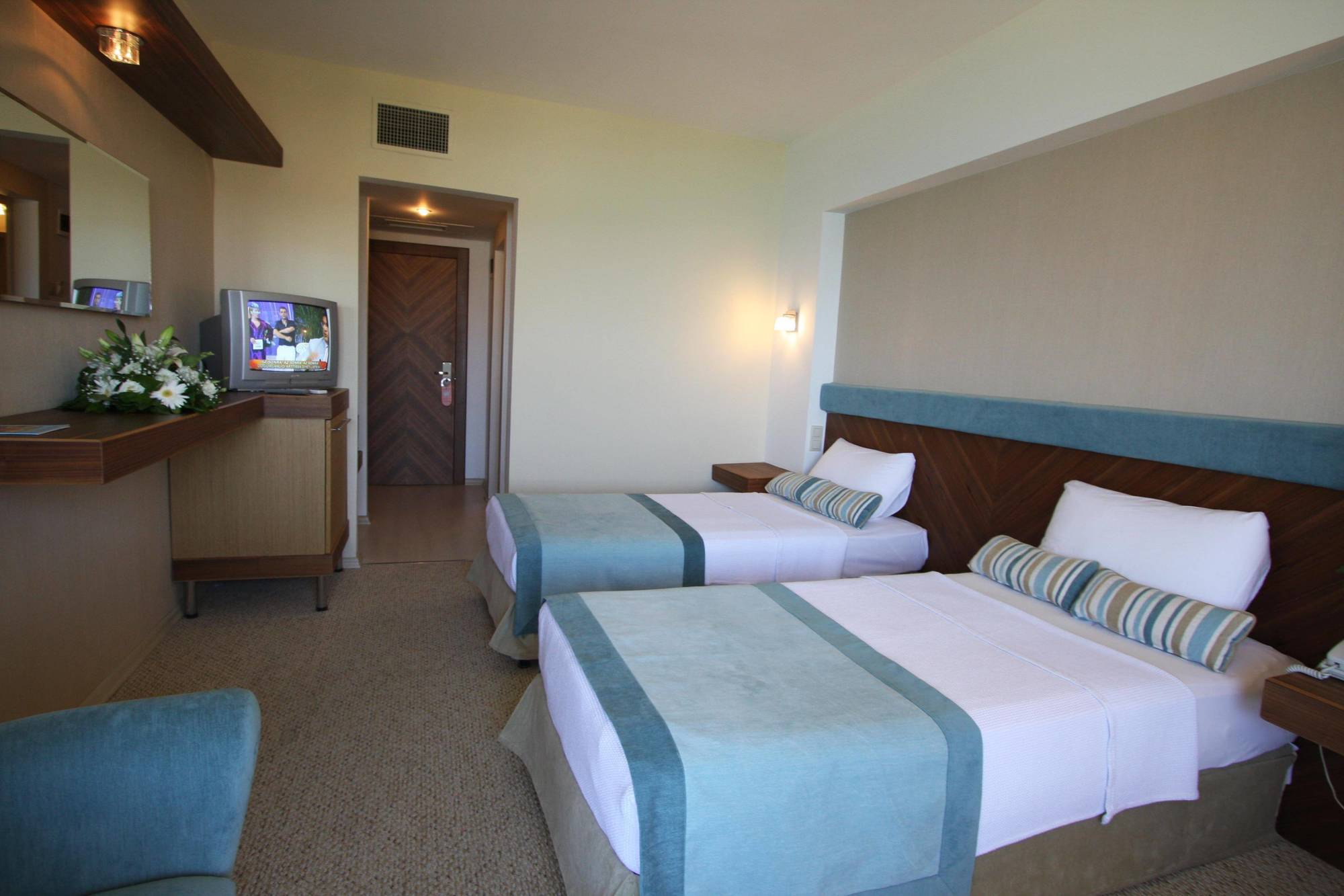 Babaylon Hotel Cesme Exterior foto