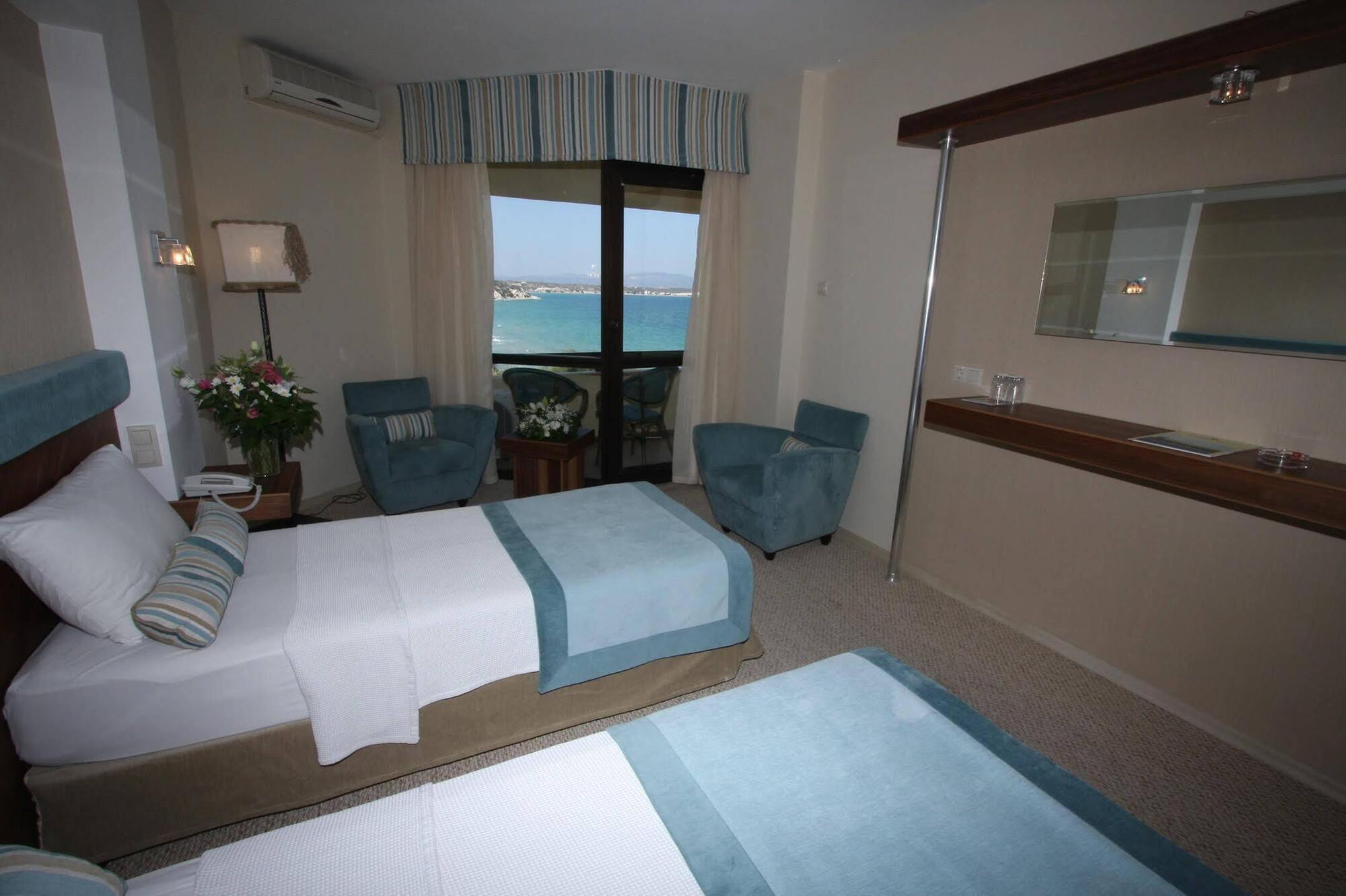 Babaylon Hotel Cesme Quarto foto