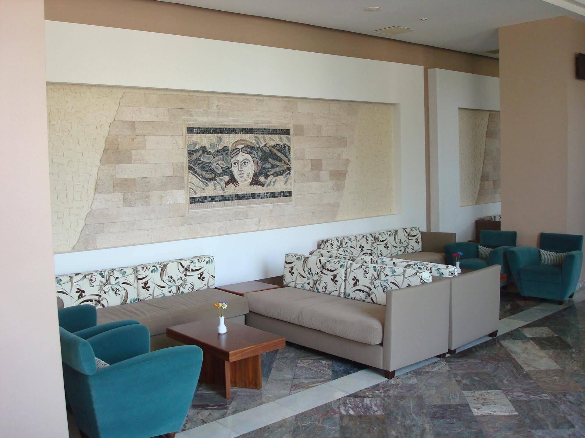 Babaylon Hotel Cesme Exterior foto