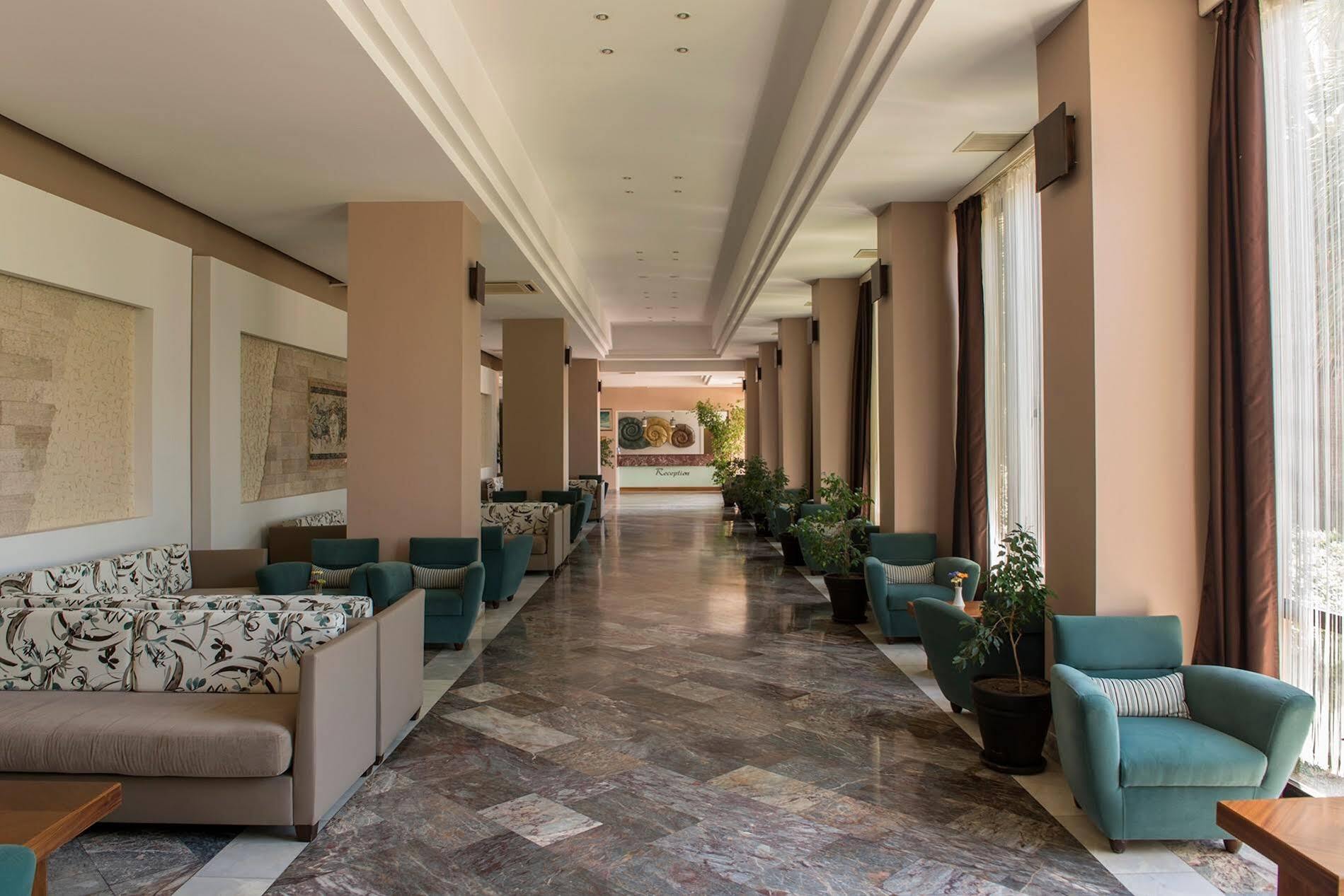 Babaylon Hotel Cesme Exterior foto